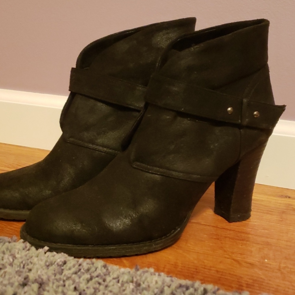 Crown Vintage Booties